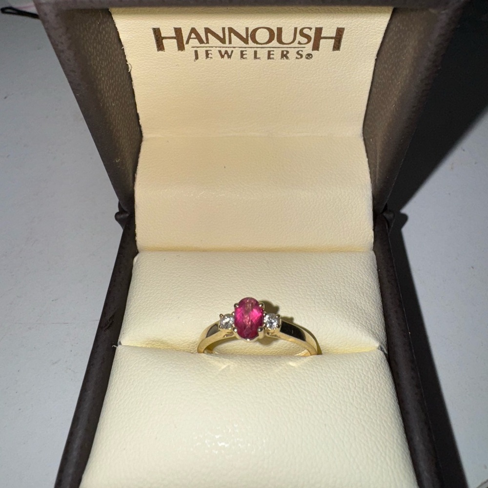 14 KY gold ring & pink topaz